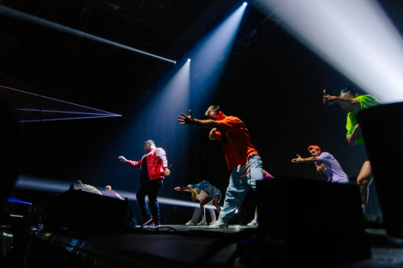 &Rcy;&ucy;&kcy;&icy; &Vcy;&vcy;&iecy;&rcy;&khcy;&excl; &sol; &YAcy;&rcy;&ocy;&scy;&lcy;&acy;&vcy;&lcy;&softcy;